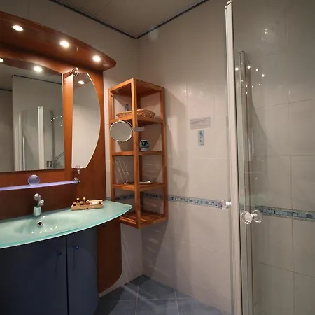 Nice Booking- Le Cosy 200 M De La Plage アパート *